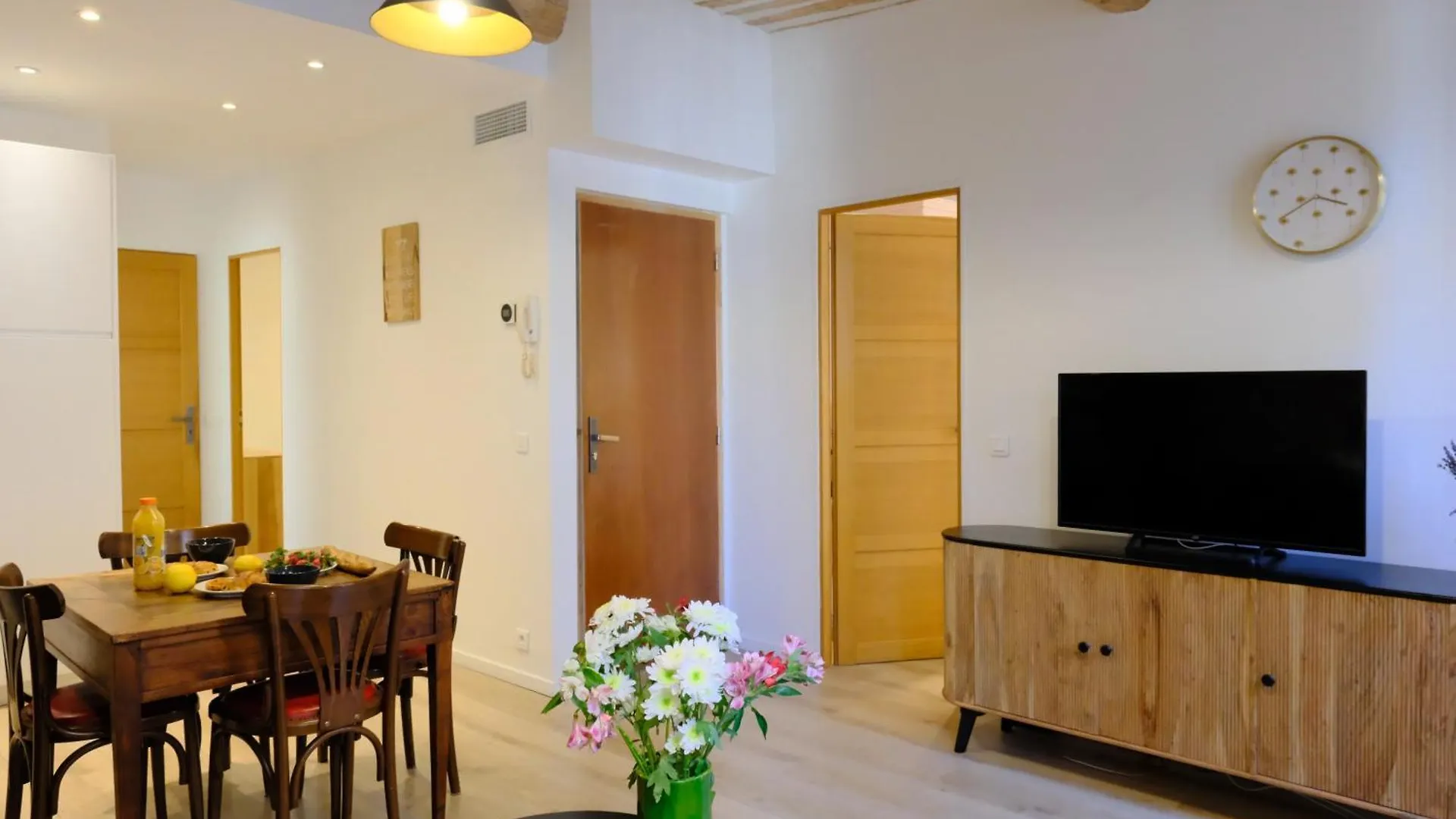 Charming Appartement II 앙티브 아파트